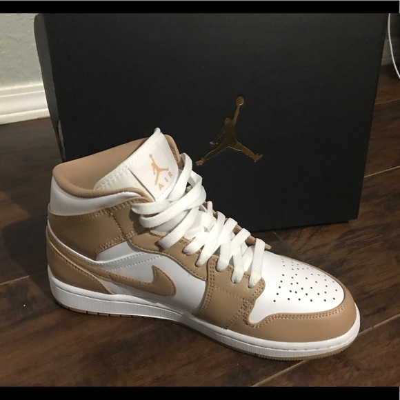 Jordan Other - i’m selling Jordan 1 tan gums size 8